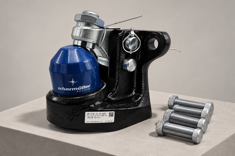 Towing coupling sold by Kespa in an editorial studio composition adapted from the product photograph